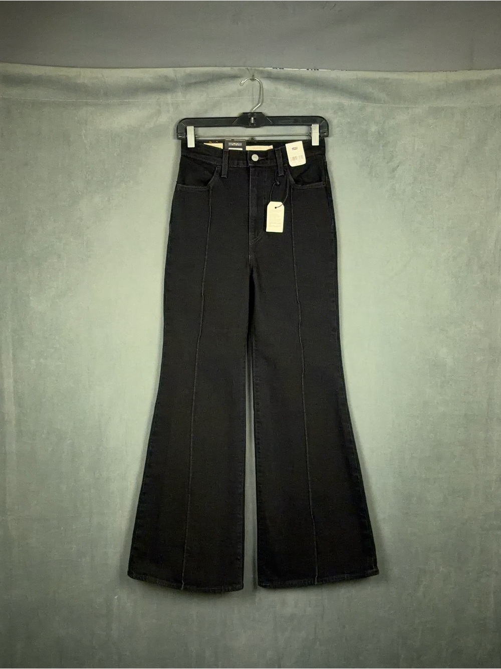 Levis Ribcage Bellbottoms Jeans Western Womens Size 26x32 Black Flare Leg NWT